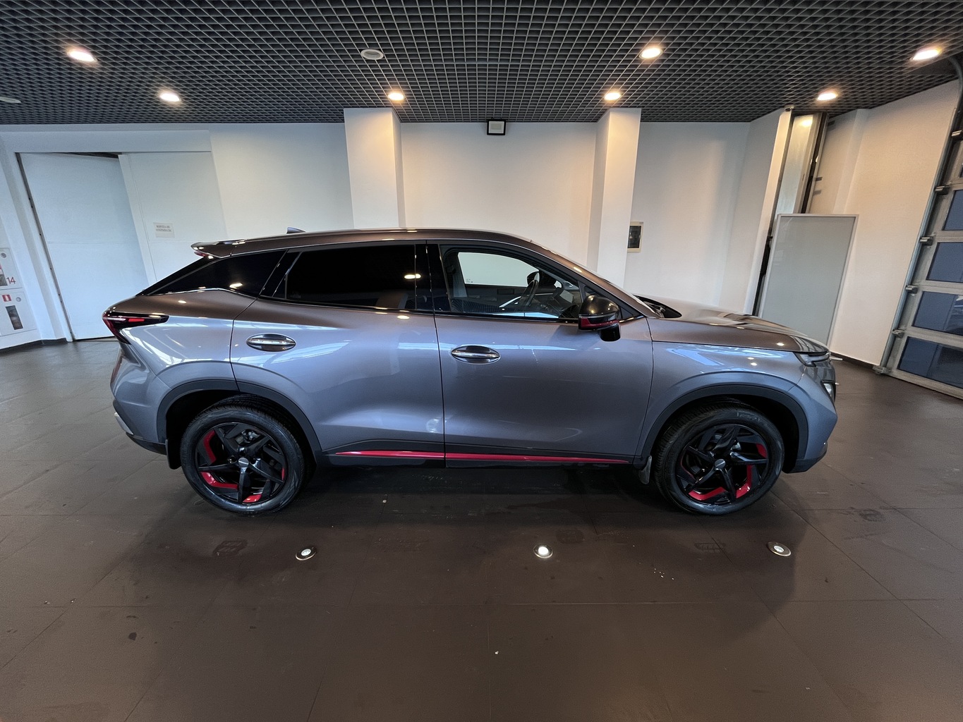 OMODA C5
