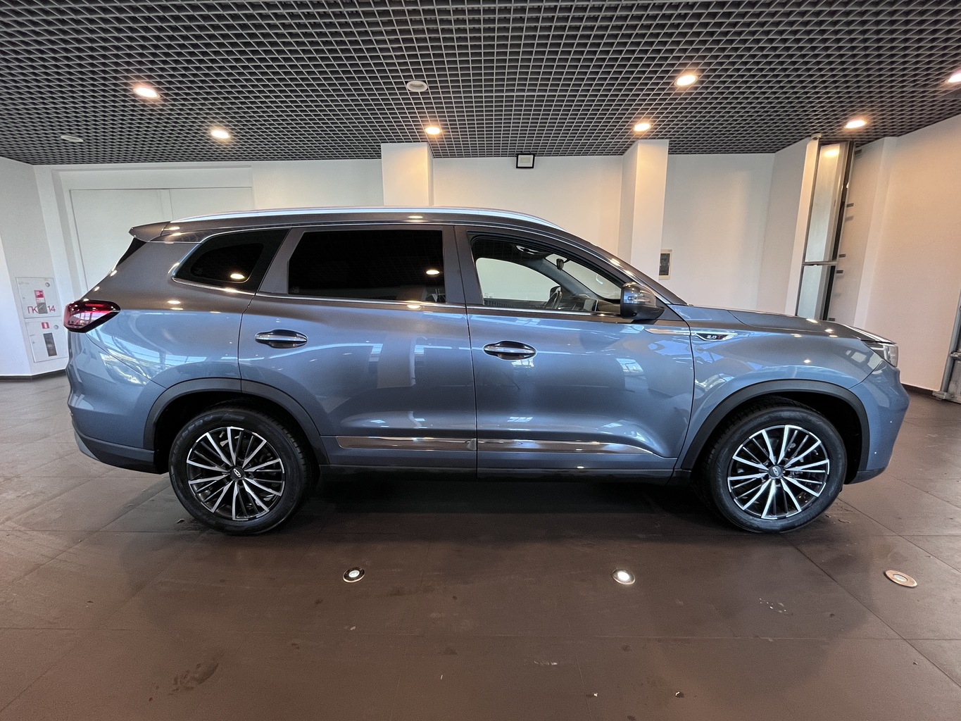 CHERY TIGGO 8