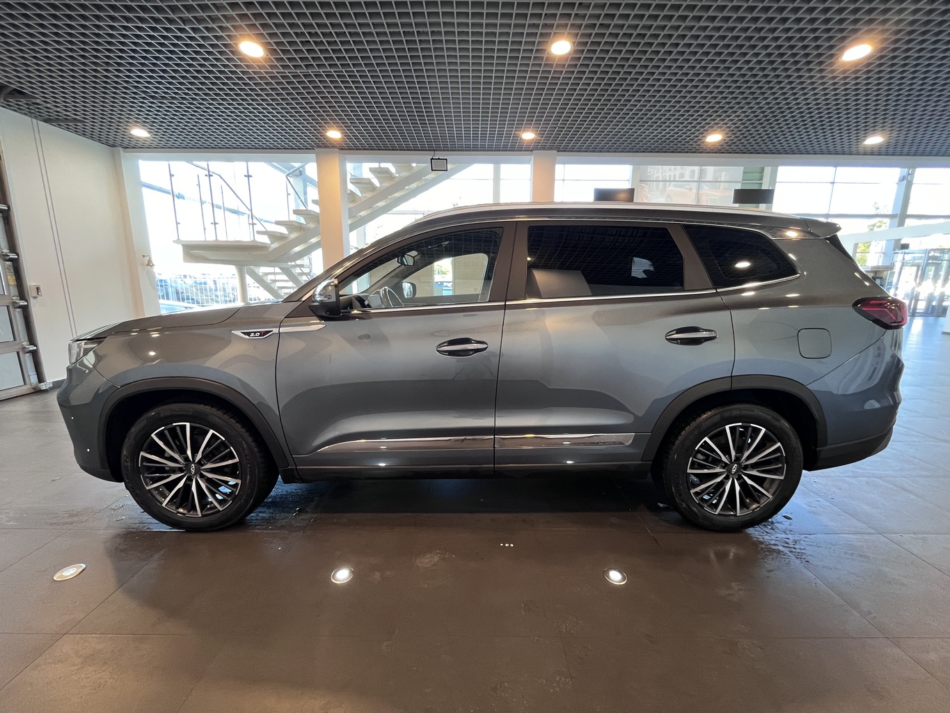 CHERY TIGGO 8
