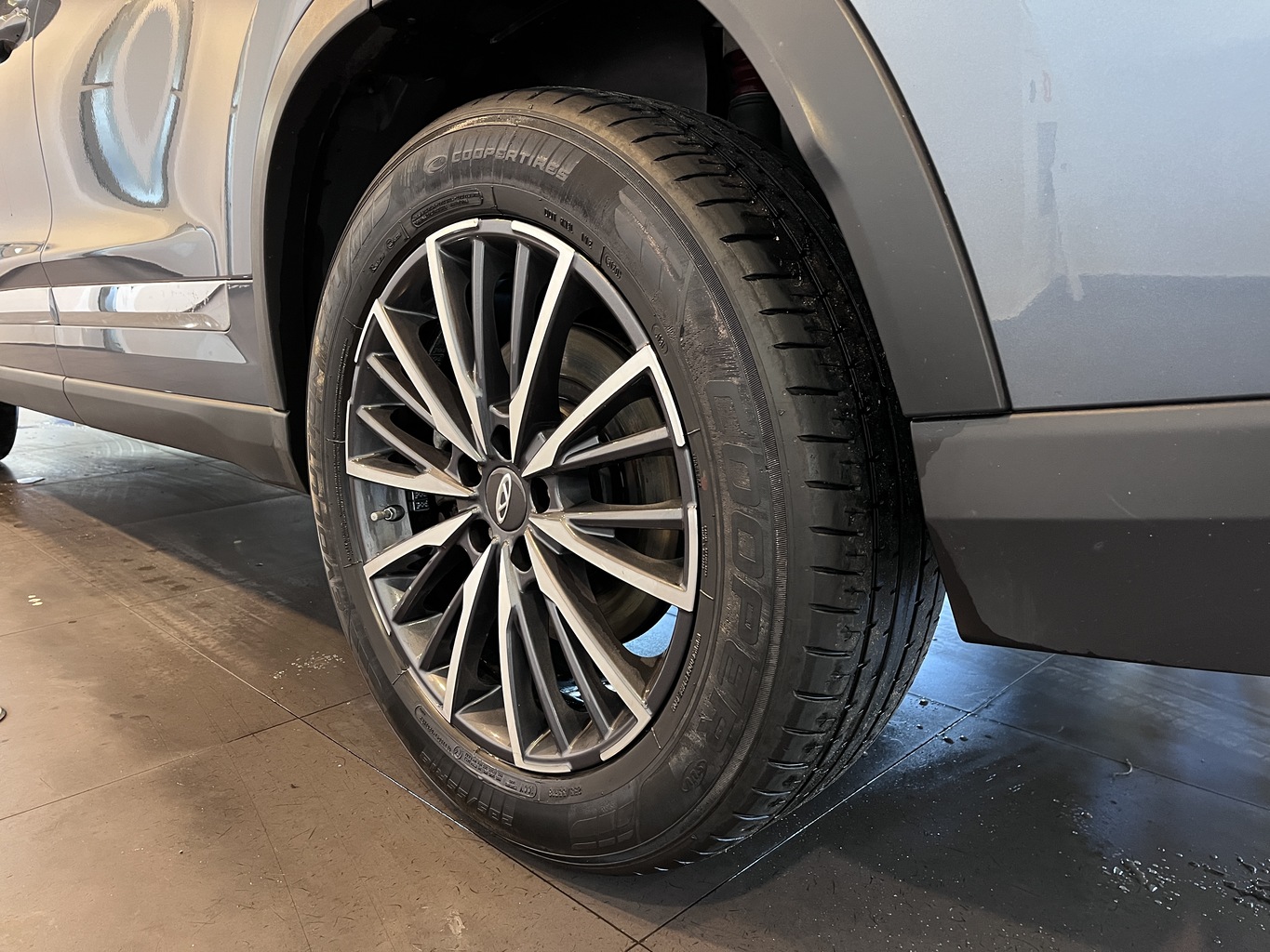 CHERY TIGGO 8