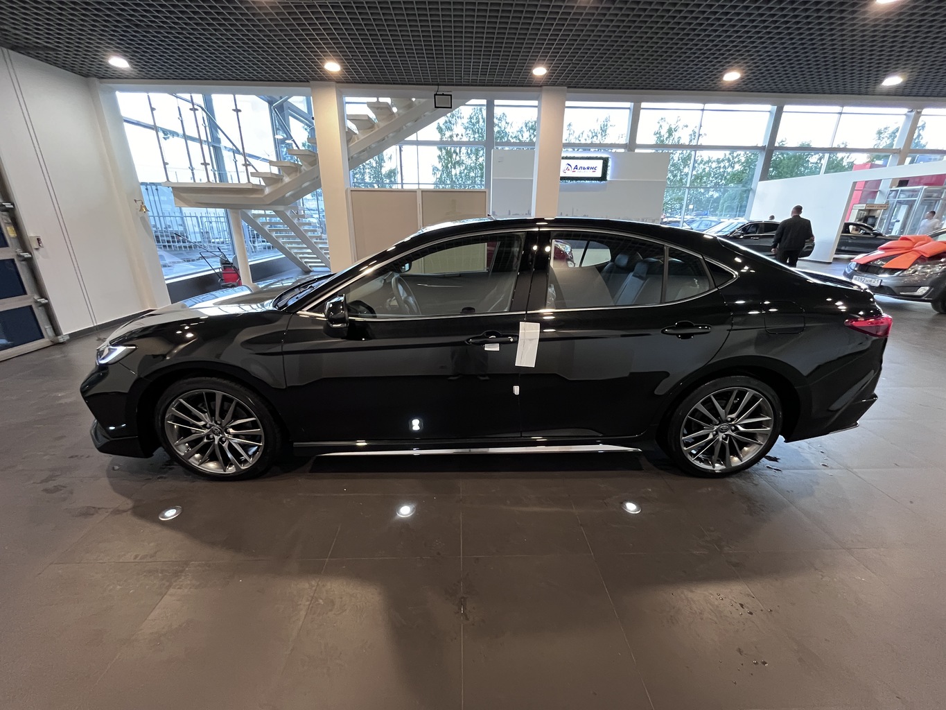 TOYOTA CAMRY