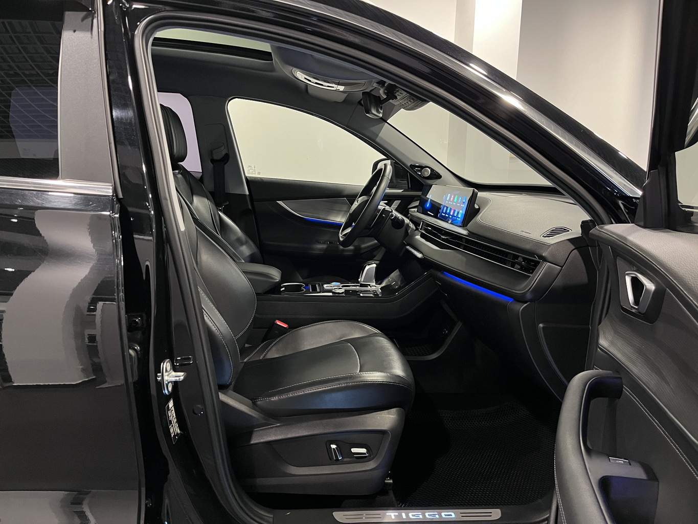 CHERY TIGGO 8