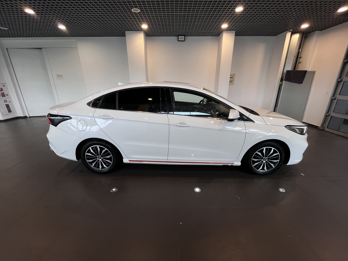 OMODA S5