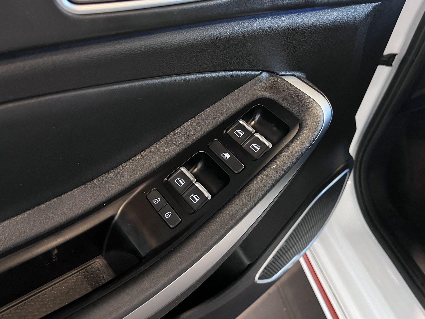 OMODA S5