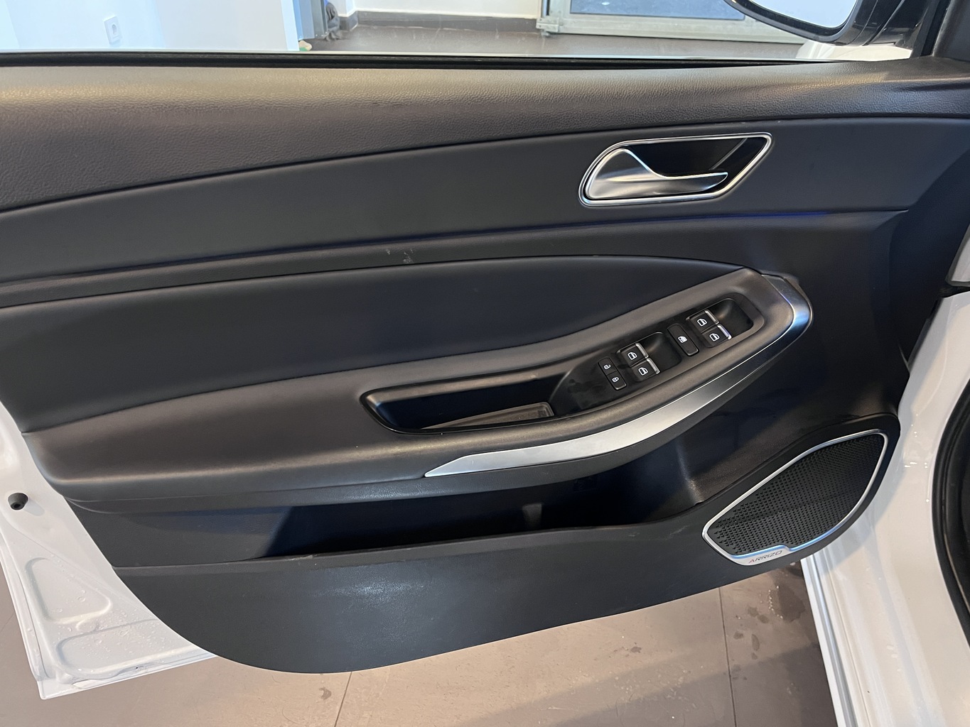 OMODA S5