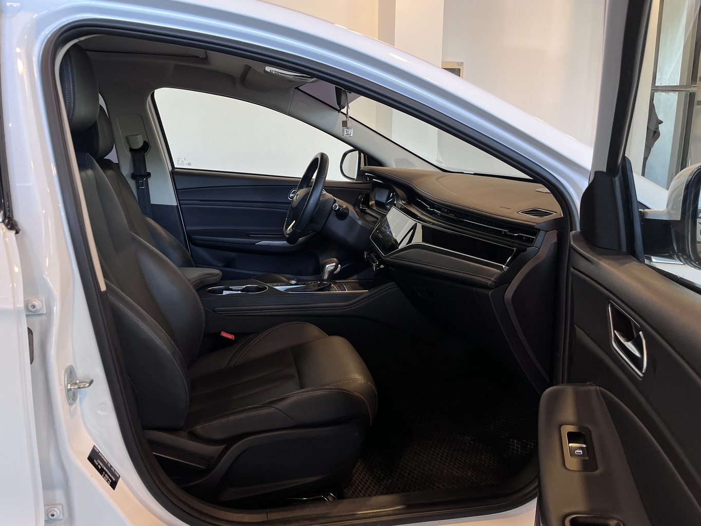 OMODA S5