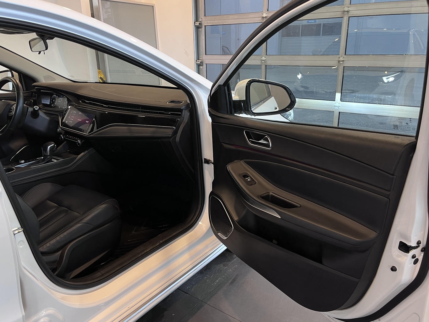 OMODA S5