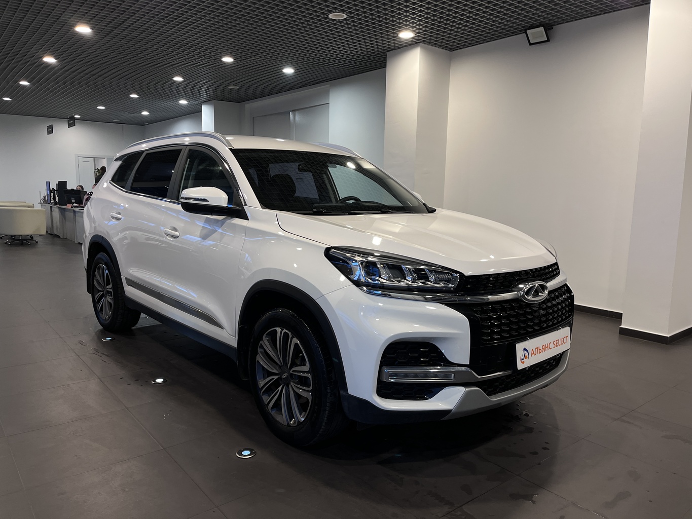 CHERY TIGGO 8