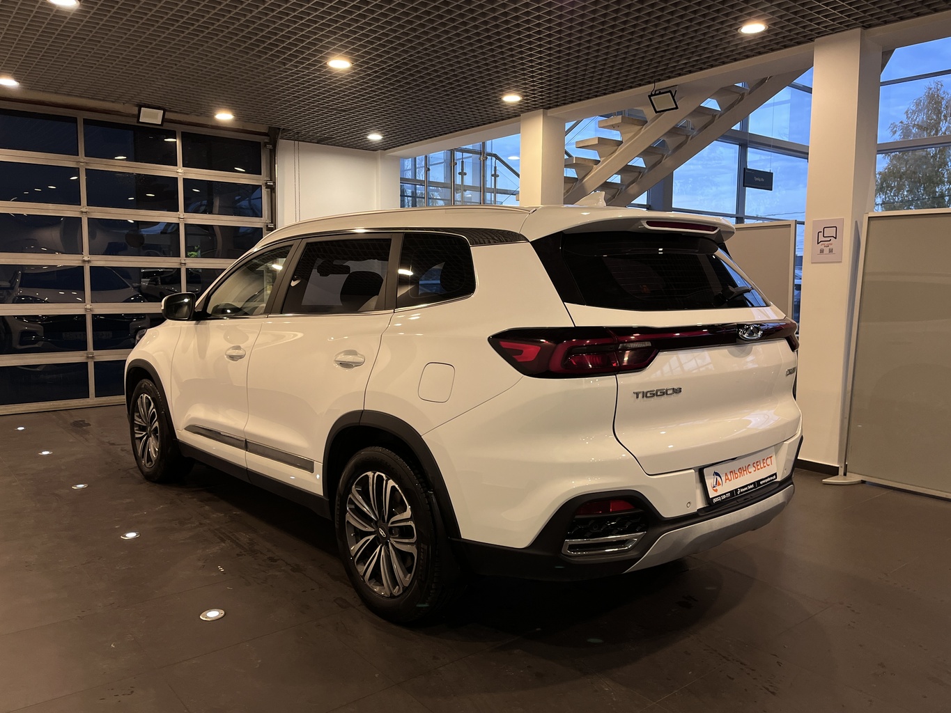 CHERY TIGGO 8