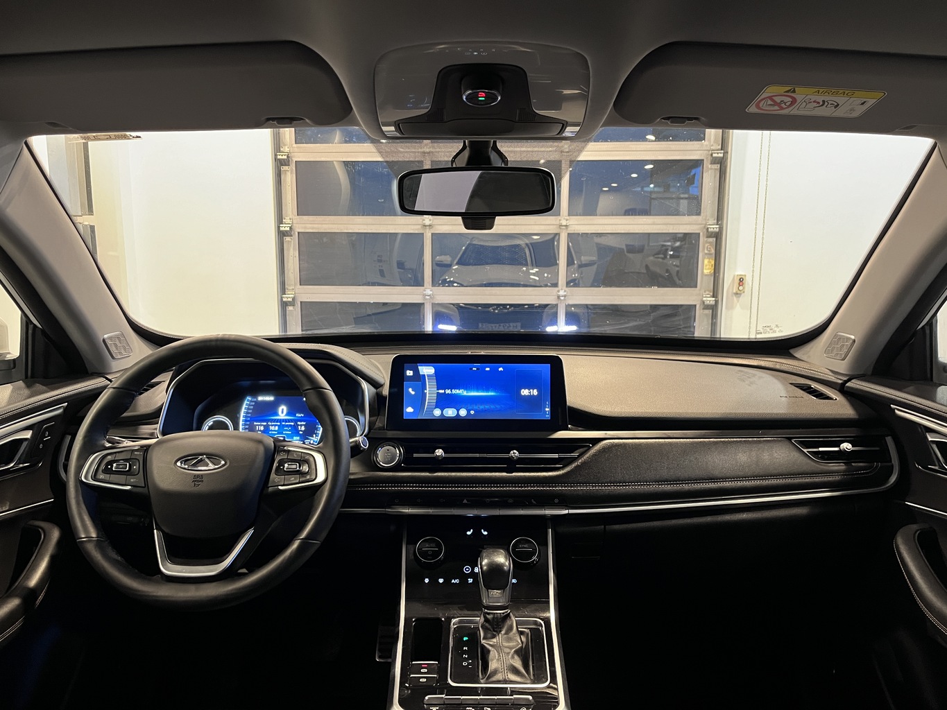 CHERY TIGGO 8