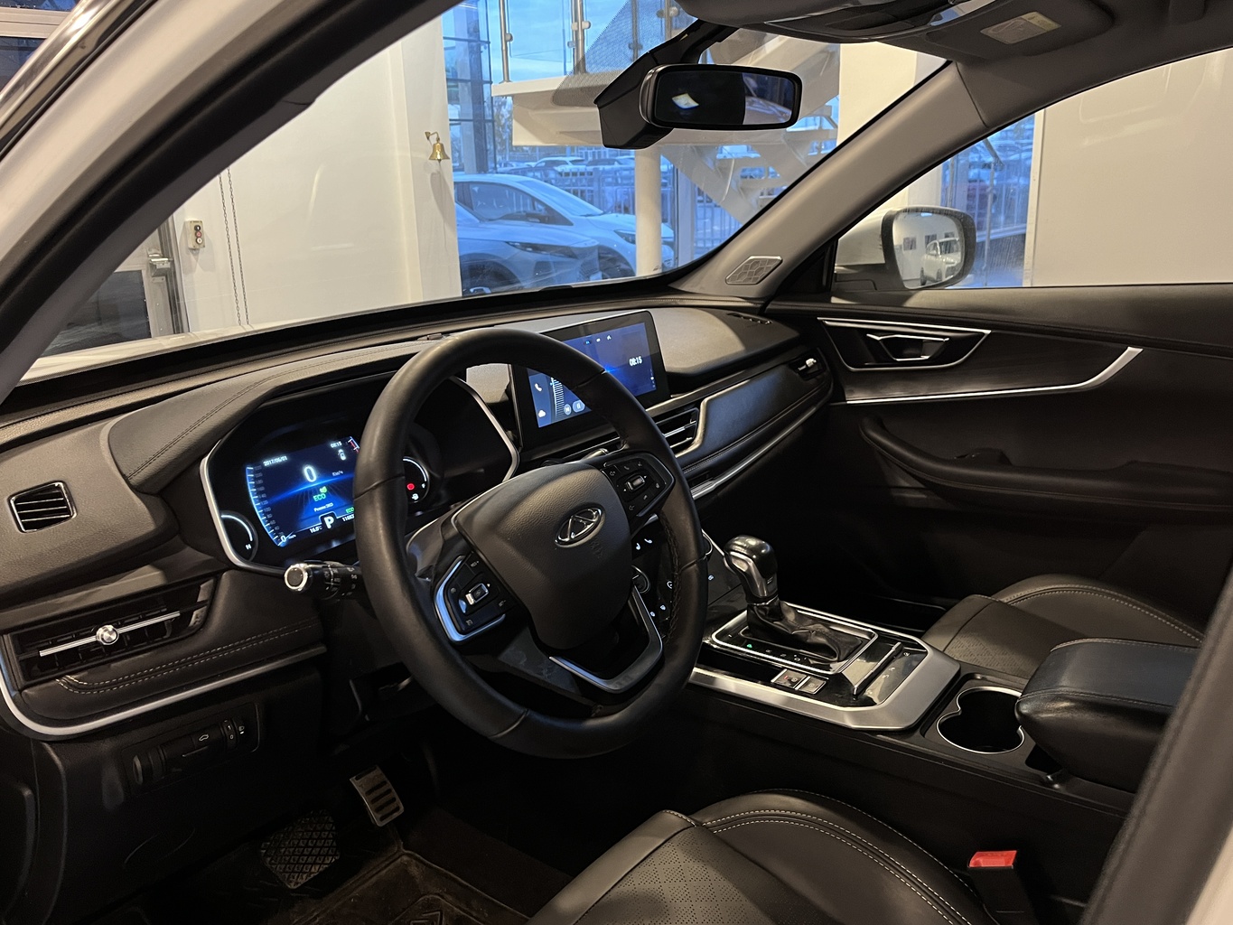 CHERY TIGGO 8