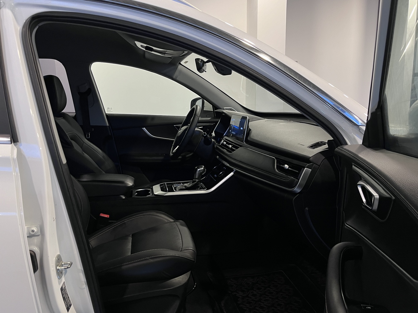 CHERY TIGGO 8