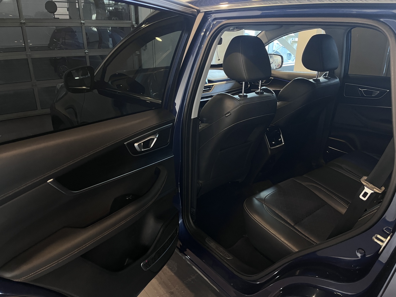 CHERY TIGGO 8