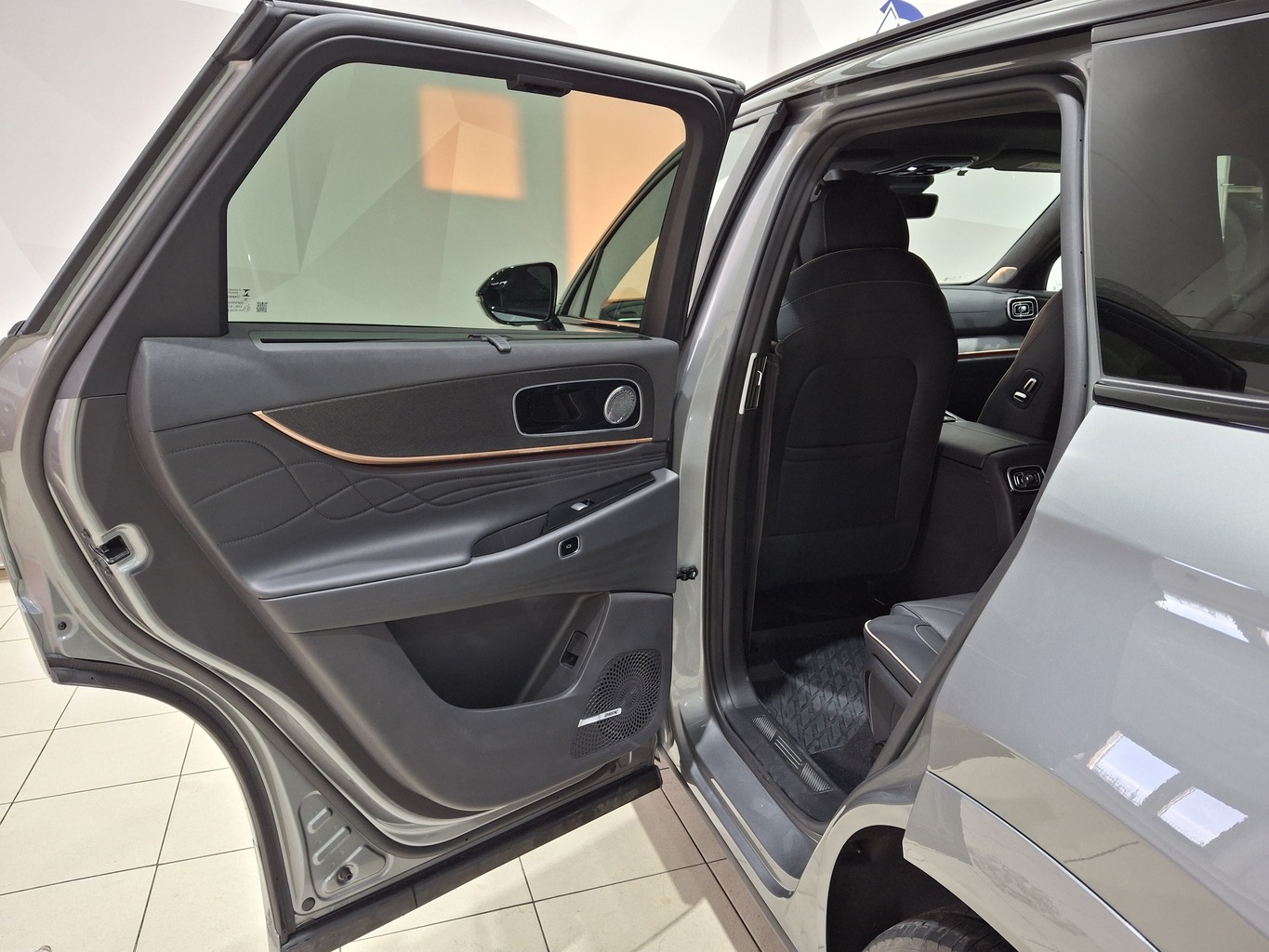 JAECOO J8