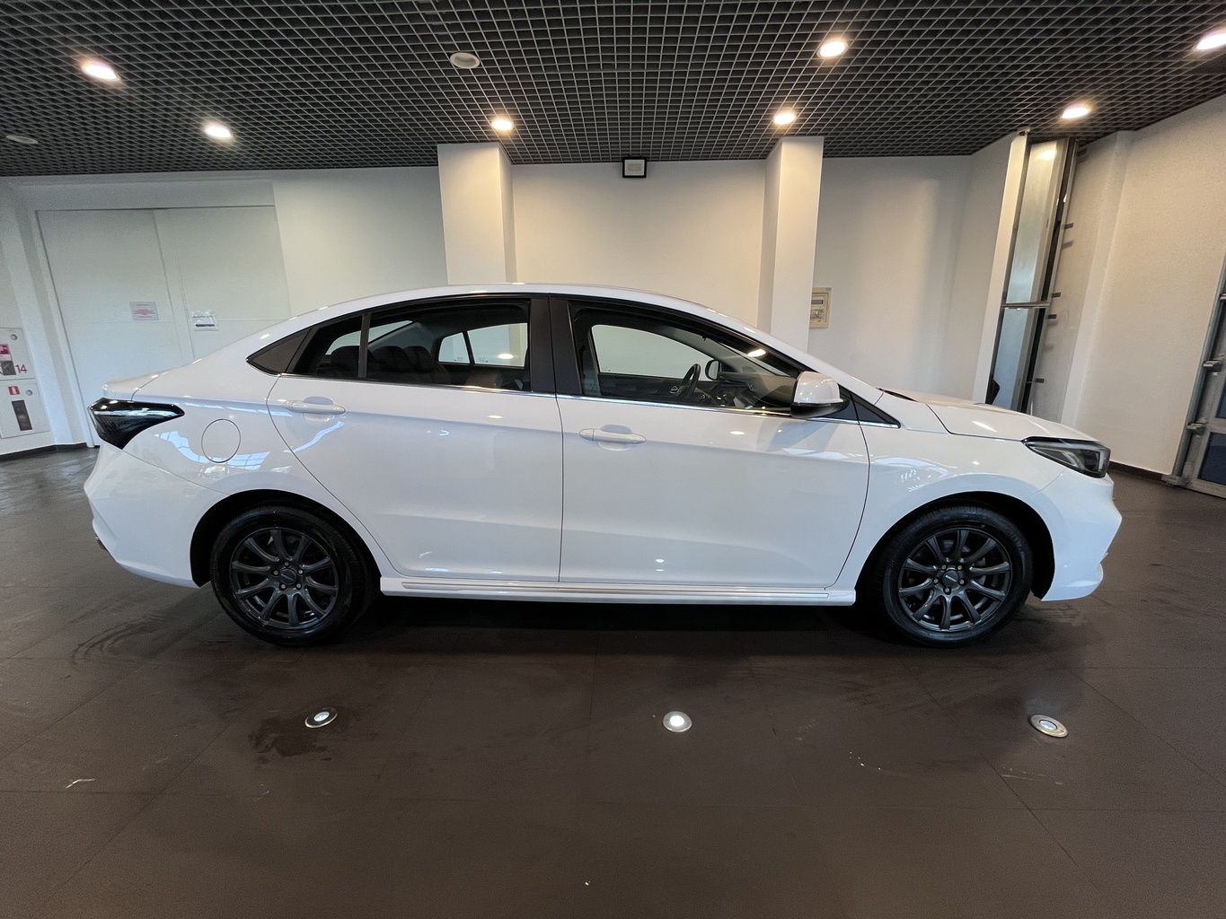 OMODA S5