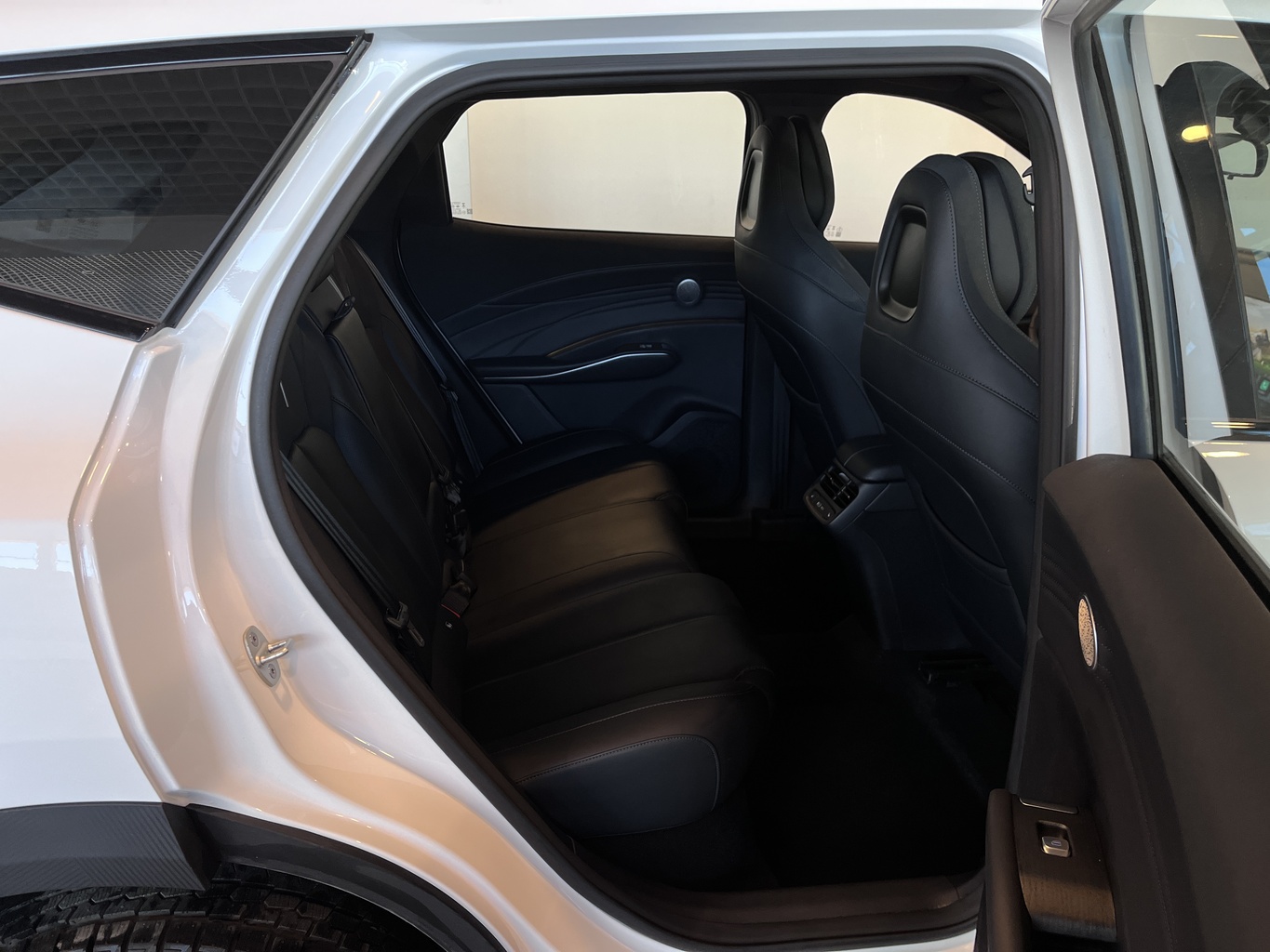 OMODA C7