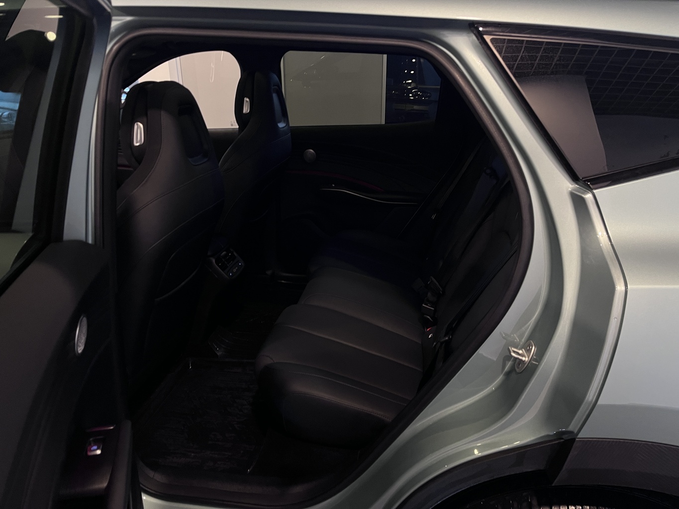 OMODA C7