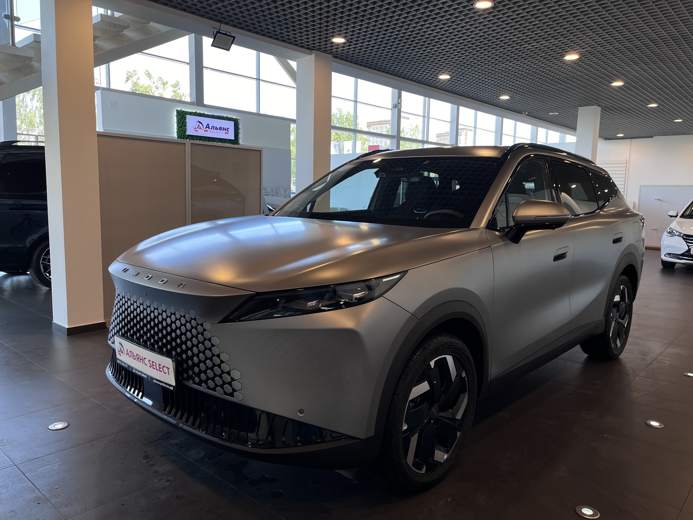 OMODA C7