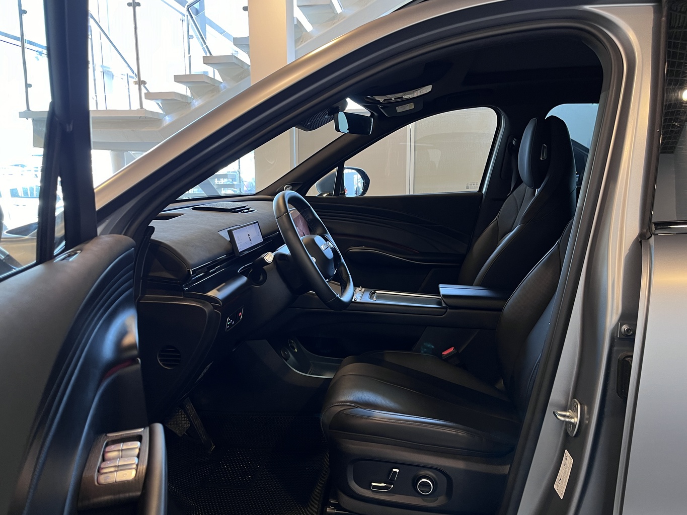 OMODA C7