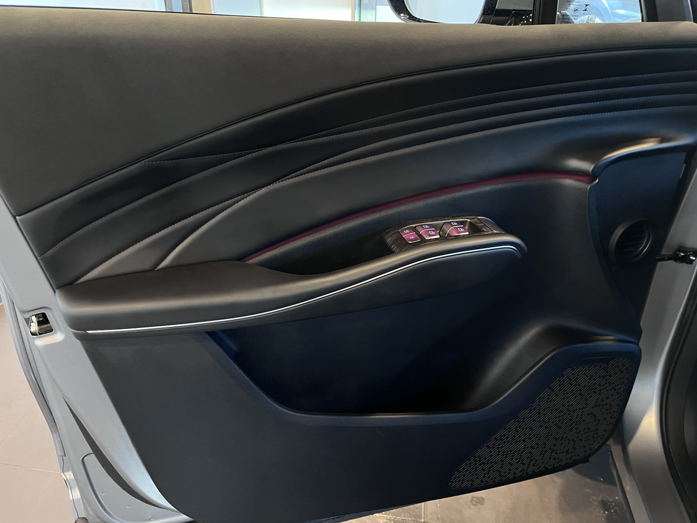 OMODA C7