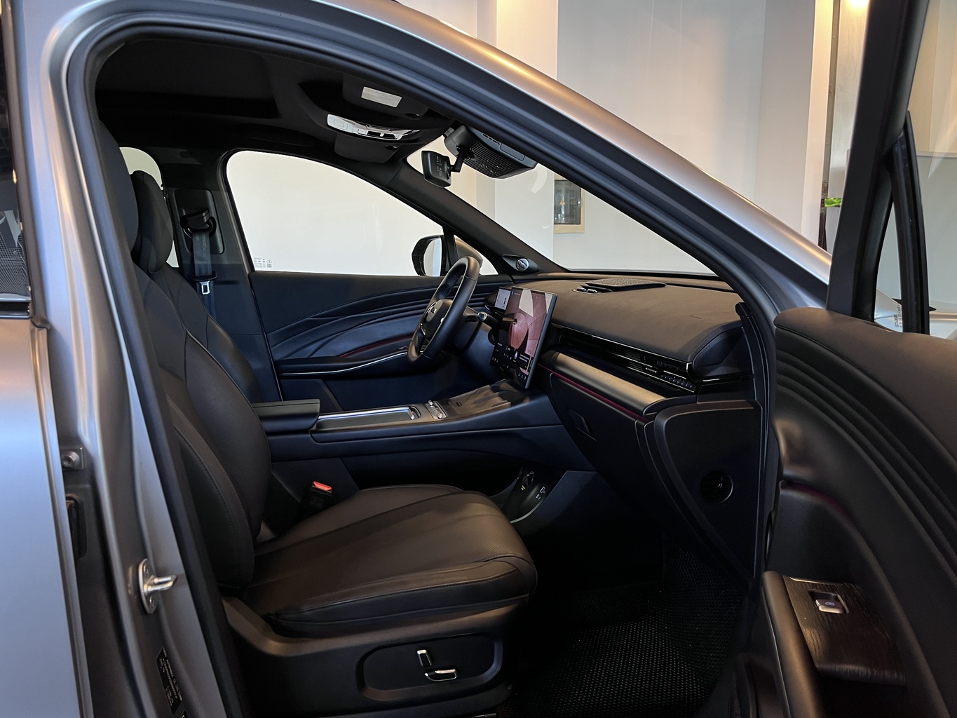 OMODA C7