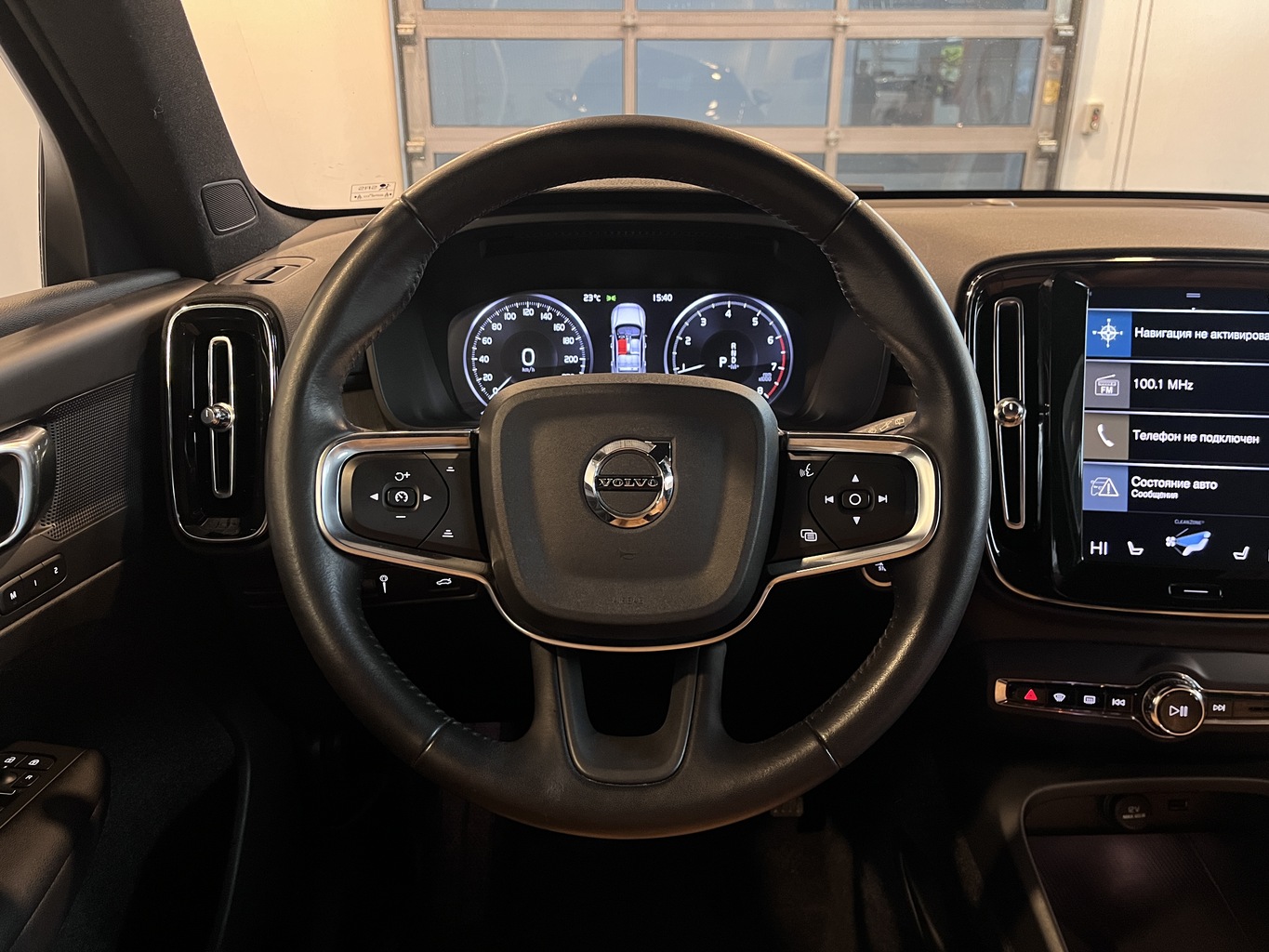 VOLVO V40