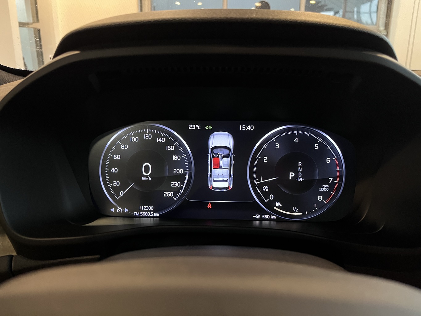 VOLVO V40