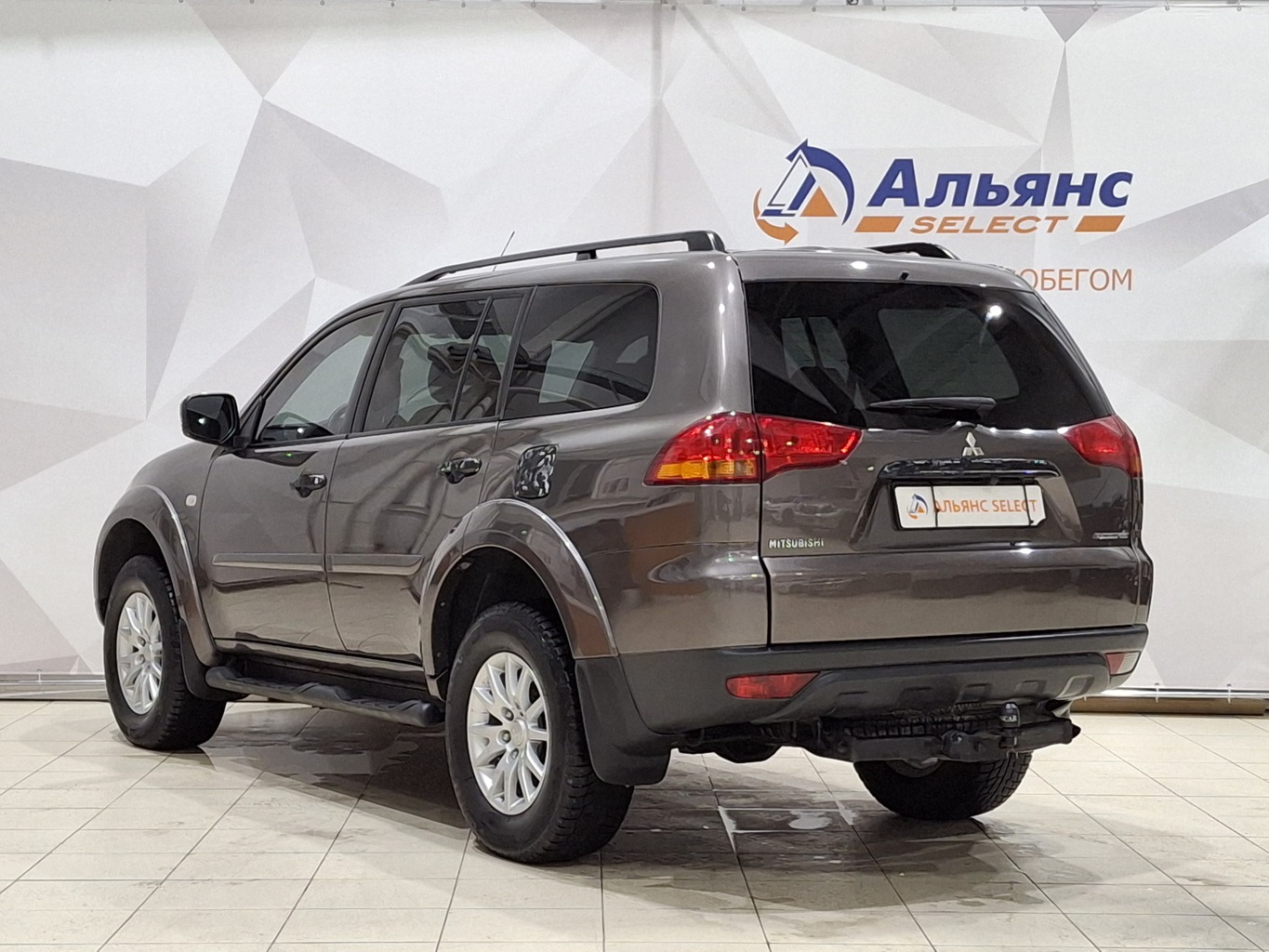 MITSUBISHI PAJERO SPORT