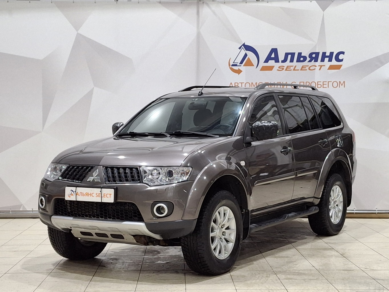 MITSUBISHI PAJERO SPORT