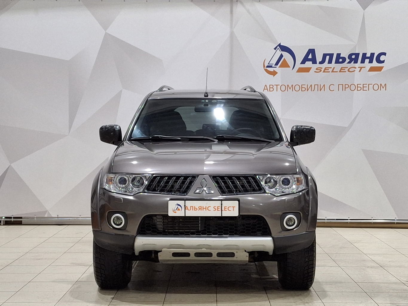 MITSUBISHI PAJERO SPORT
