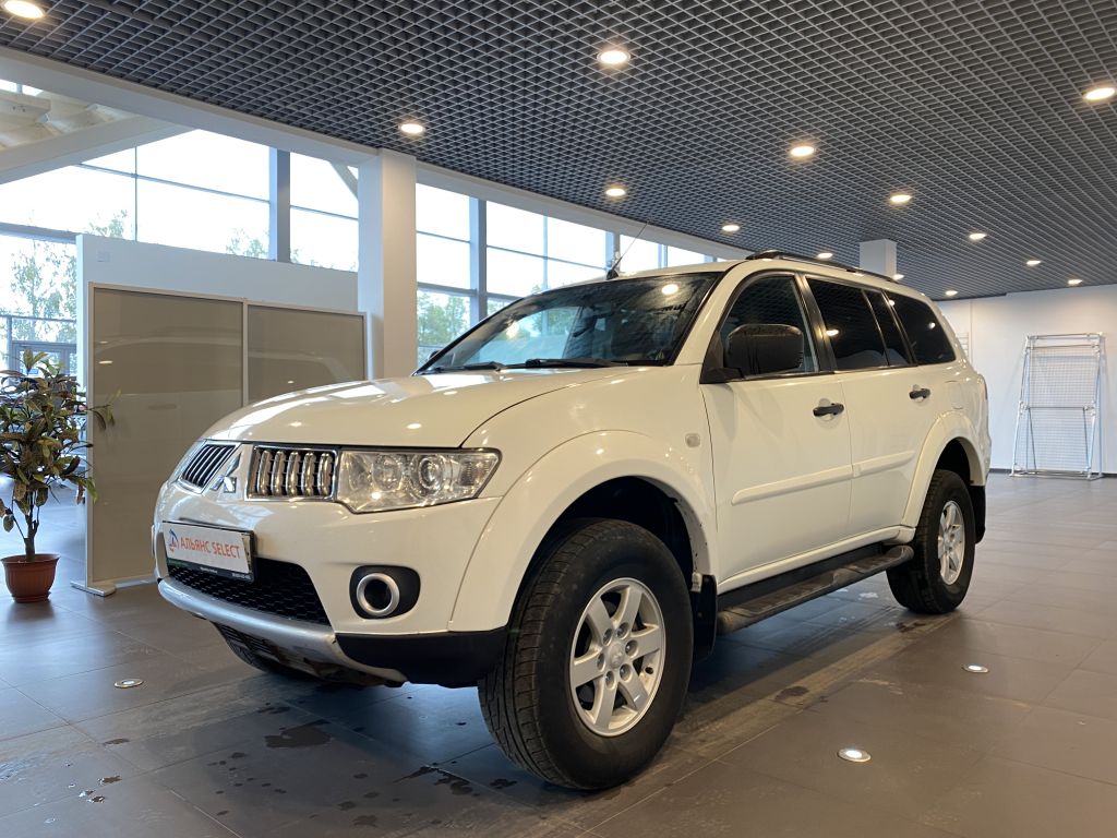 MITSUBISHI PAJERO SPORT