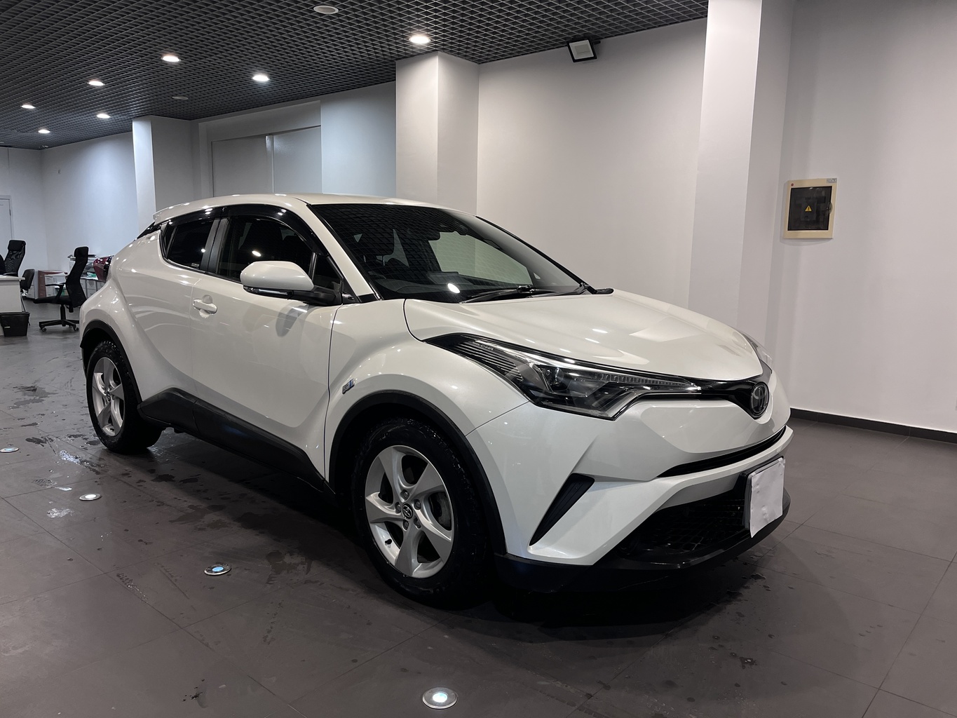 TOYOTA C-HR