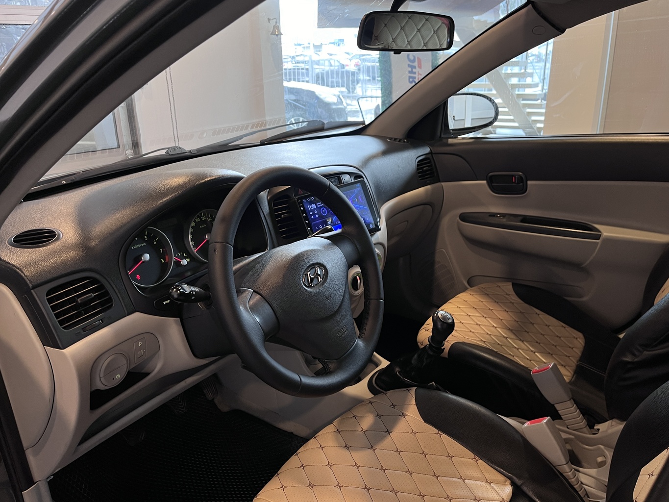 HYUNDAI VERNA