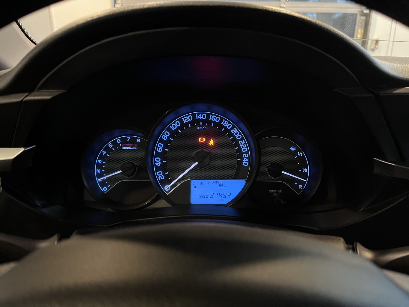 TOYOTA COROLLA