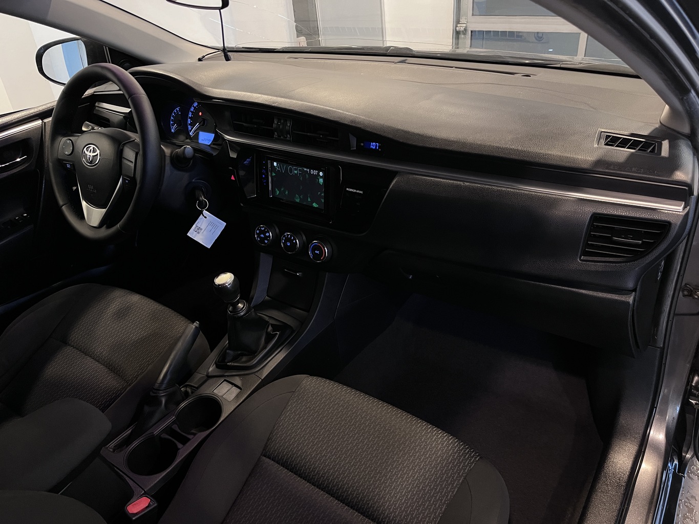 TOYOTA COROLLA
