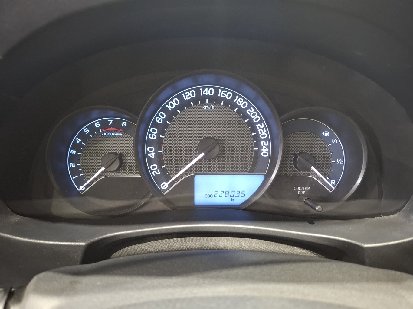 TOYOTA COROLLA