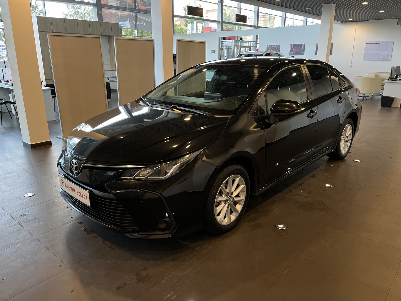 TOYOTA COROLLA