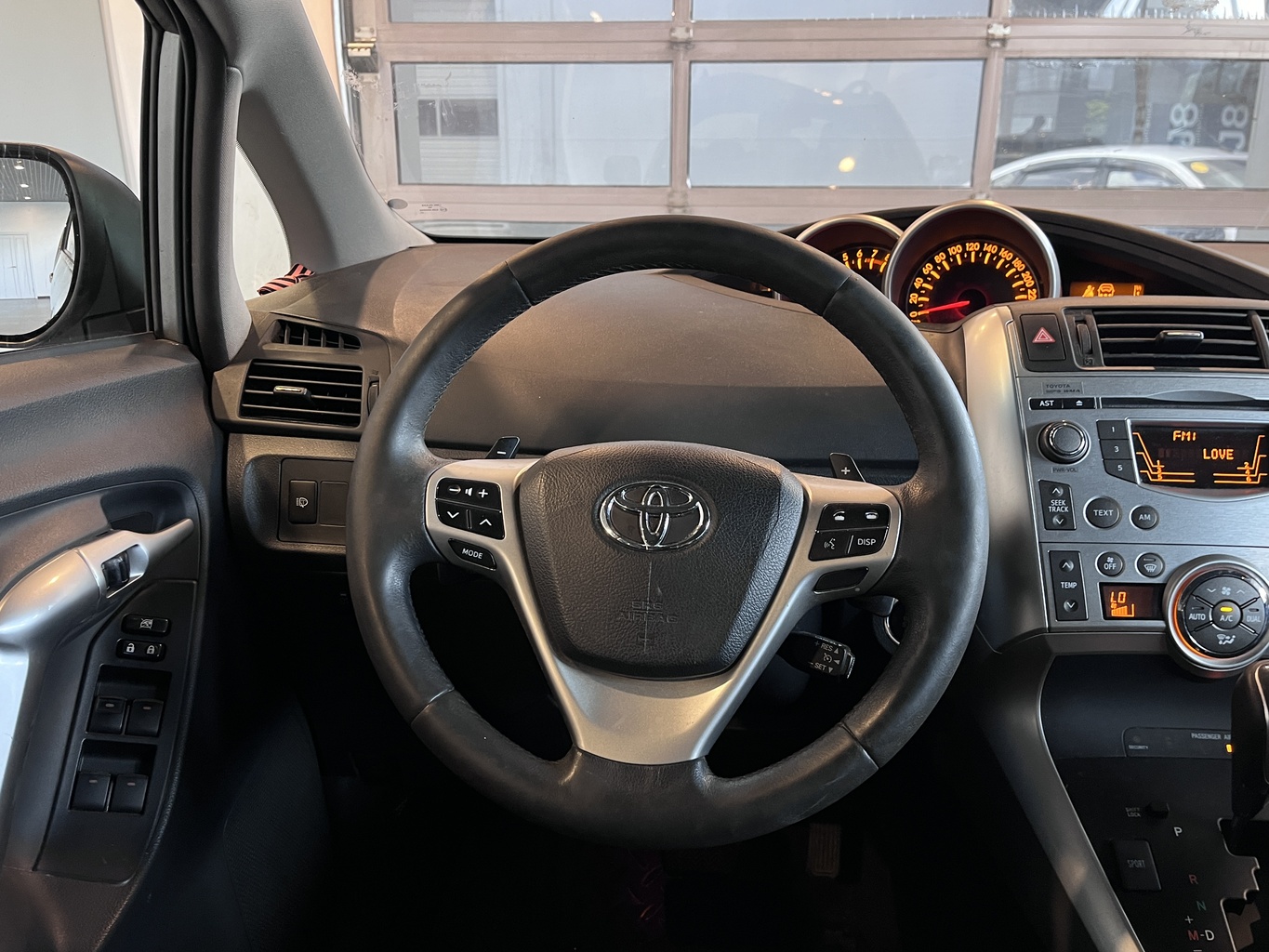 TOYOTA VERSO
