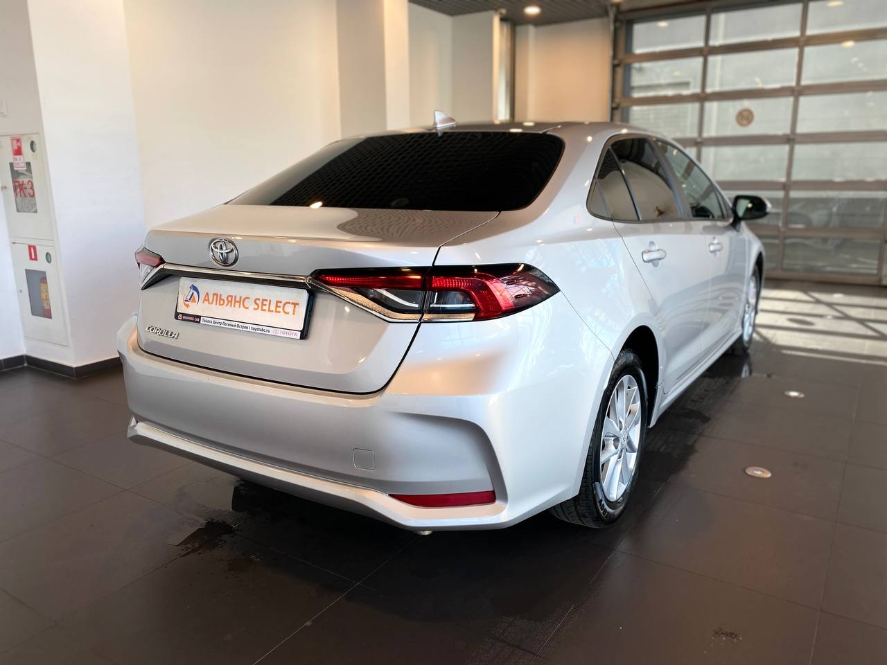 TOYOTA COROLLA