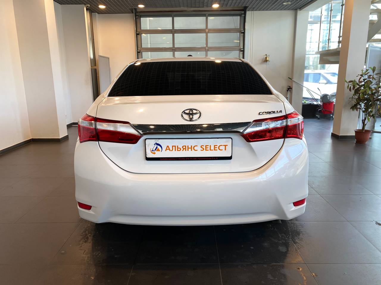 TOYOTA COROLLA