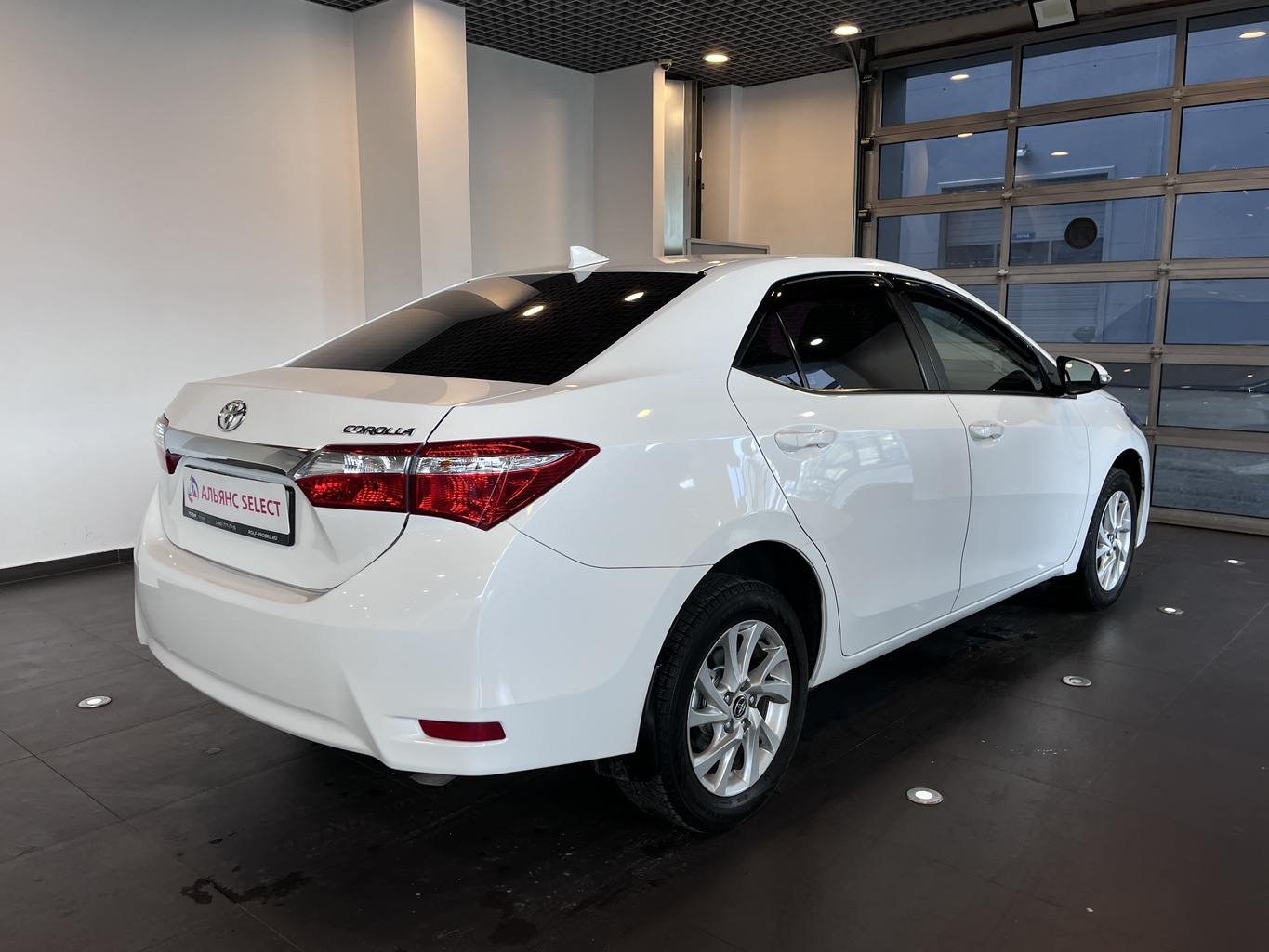 TOYOTA COROLLA