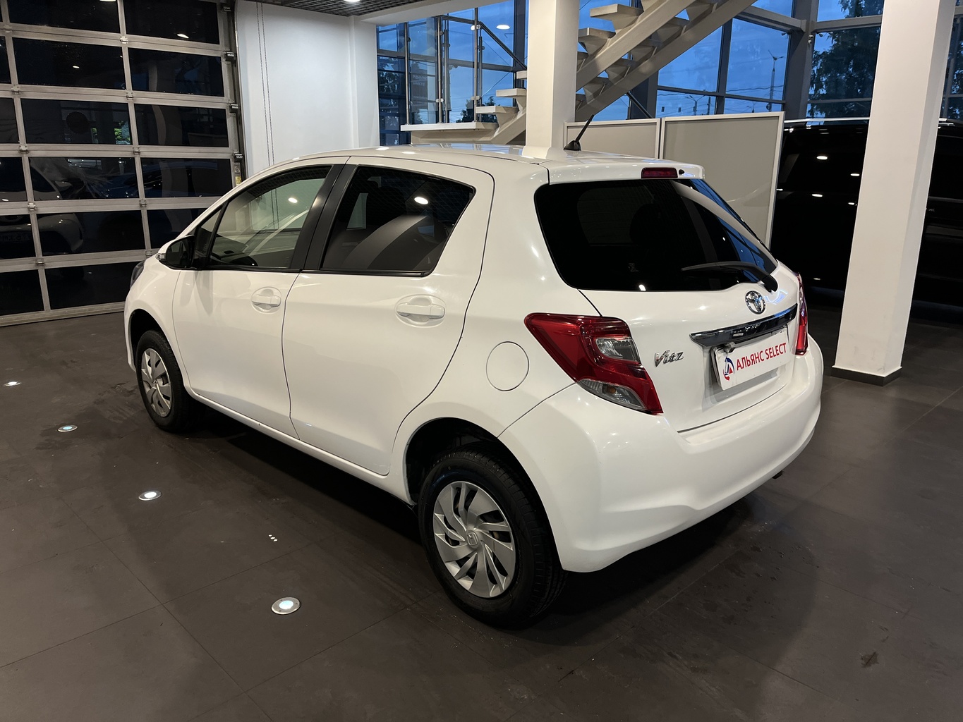 TOYOTA VITZ