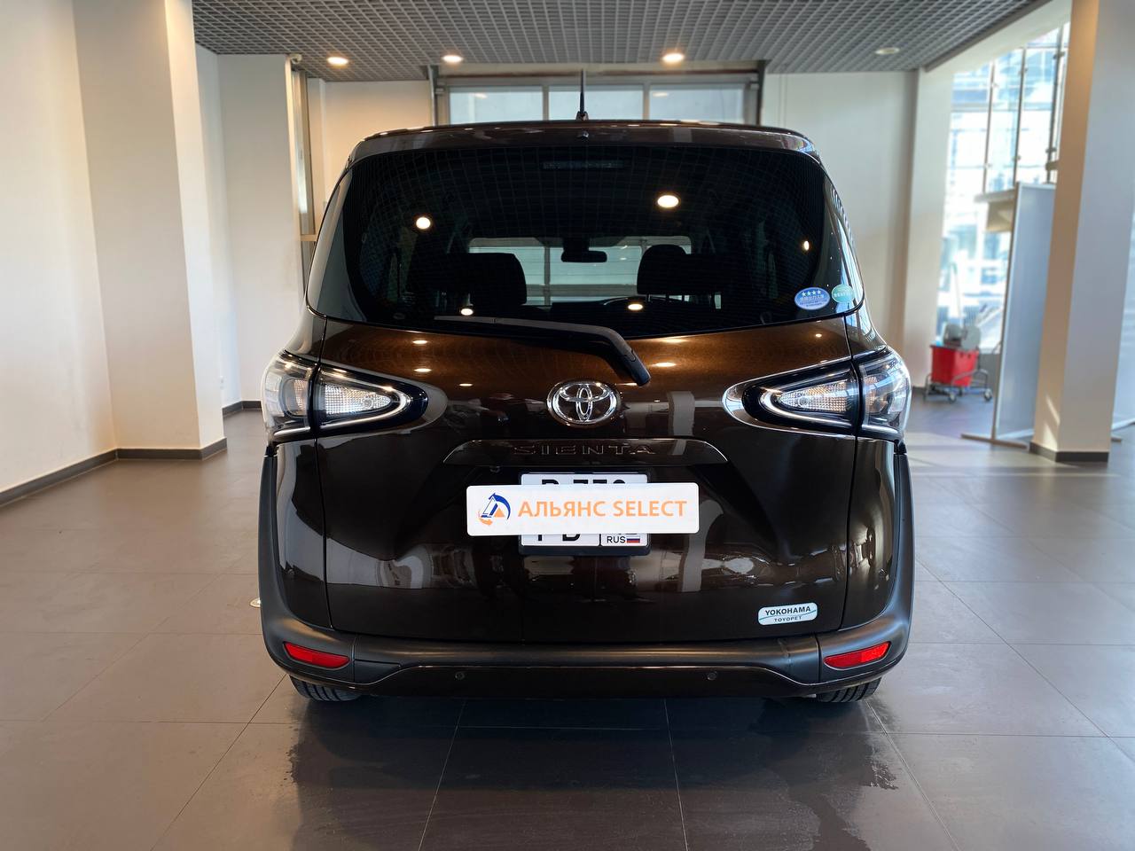TOYOTA SIENTA