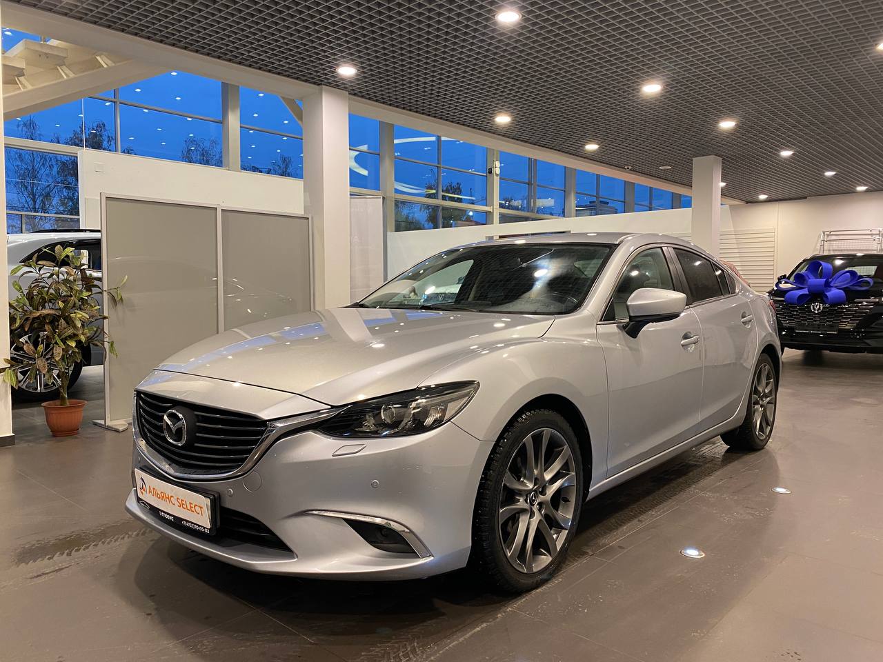 MAZDA 6