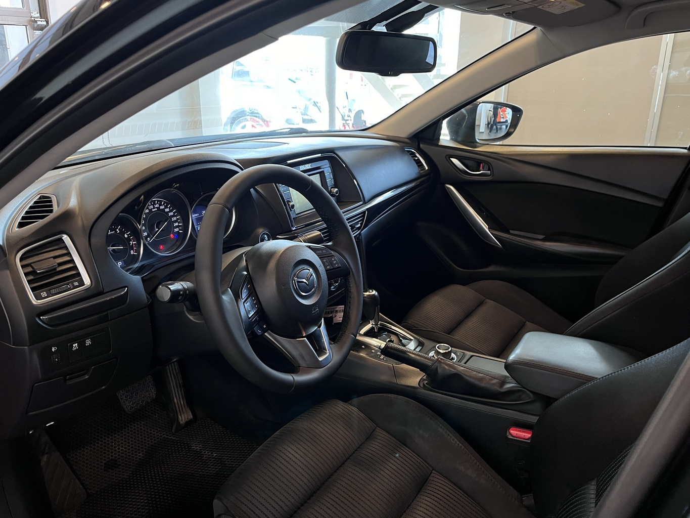 MAZDA 6