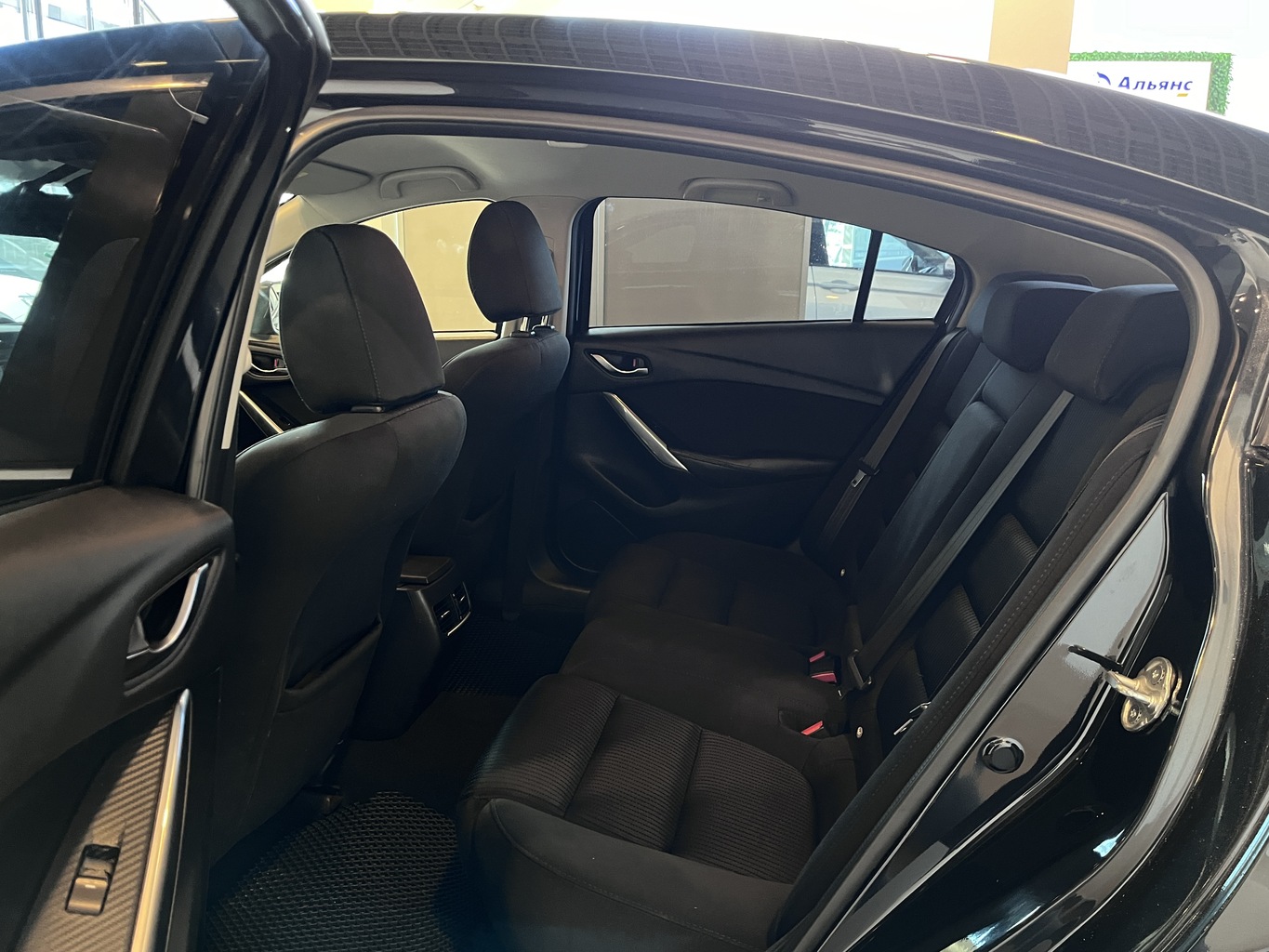 MAZDA 6