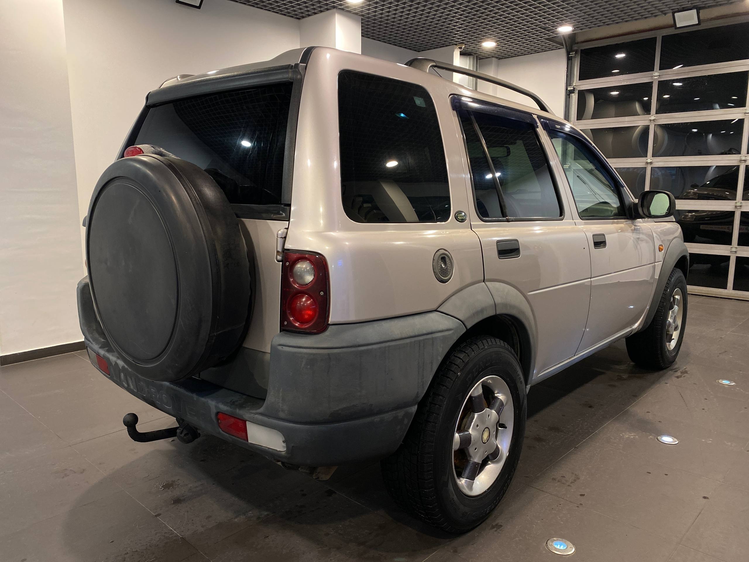 LAND ROVER FREELANDER