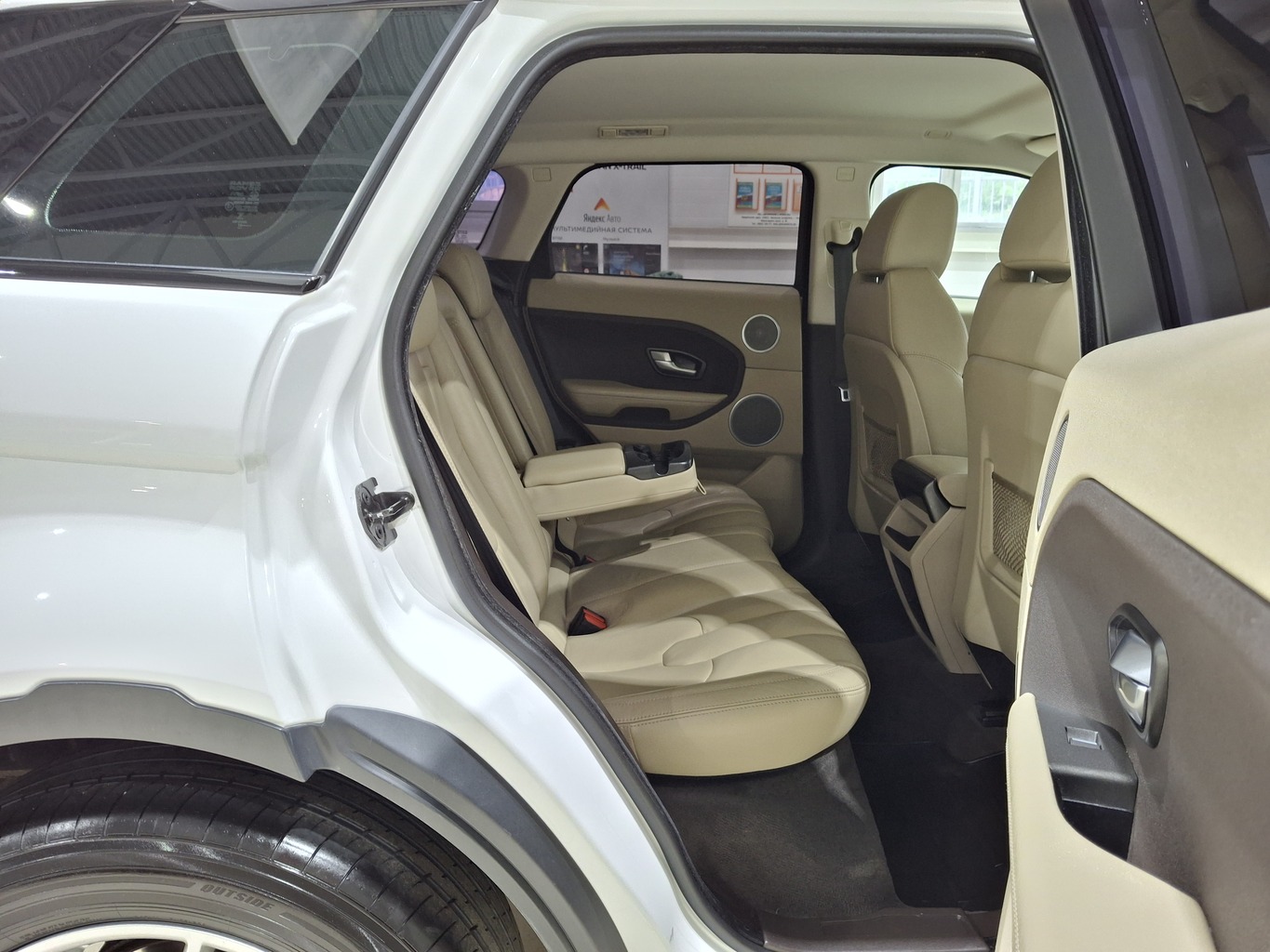 LAND ROVER RANGE ROVER EVOQUE