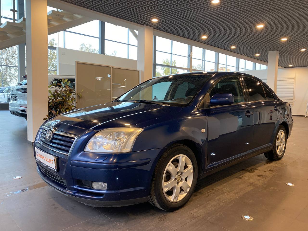 TOYOTA AVENSIS