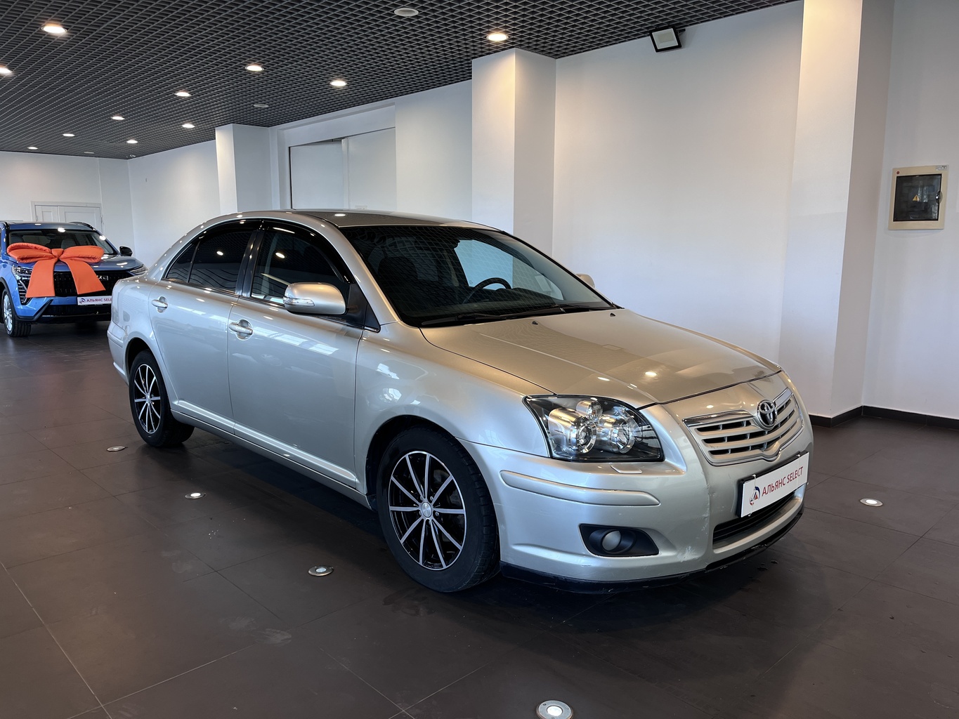 TOYOTA AVENSIS